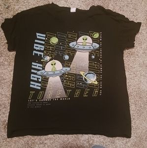 Black Blue Green Alien Retro Futuristic Graphic Tee T-shirt Large